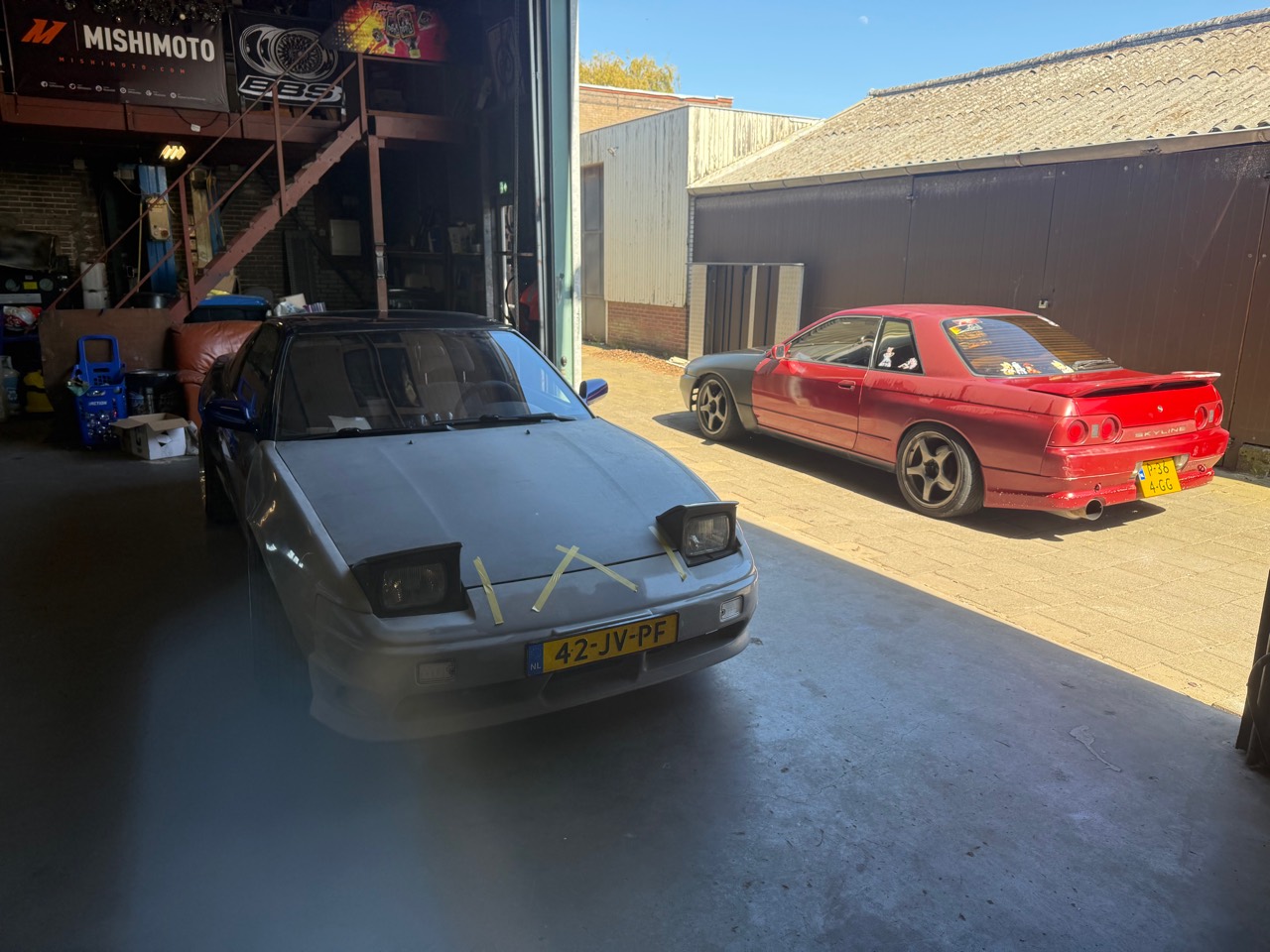 S13 beside the R32 Skyline