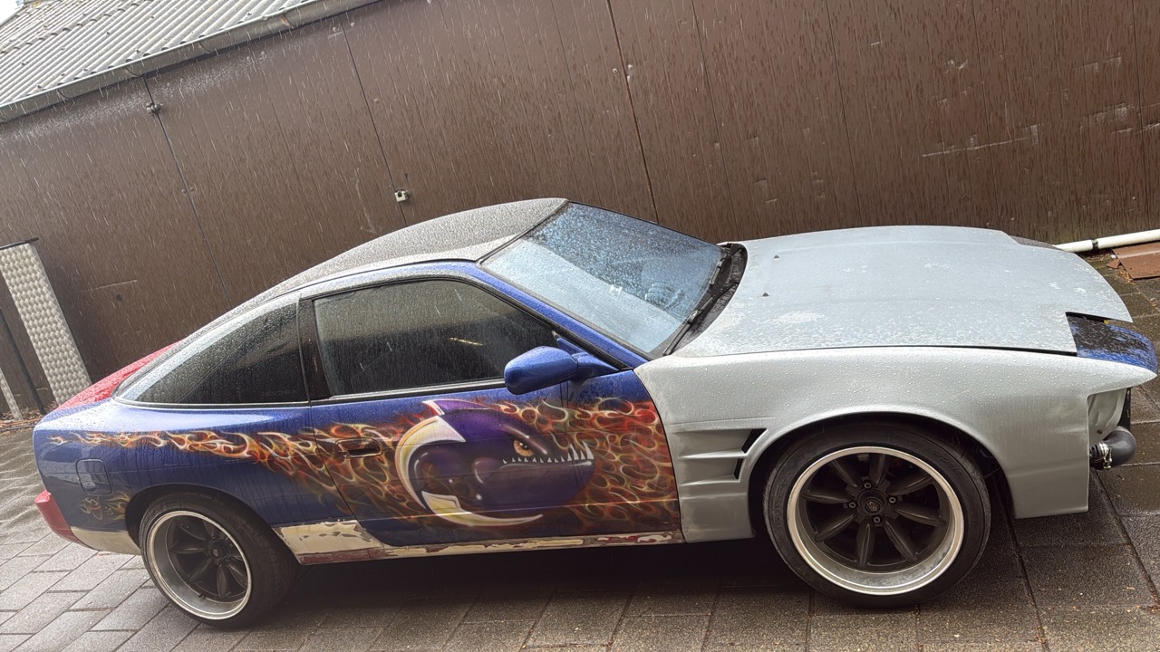 Nissan 200SX S13 during its bodywork build