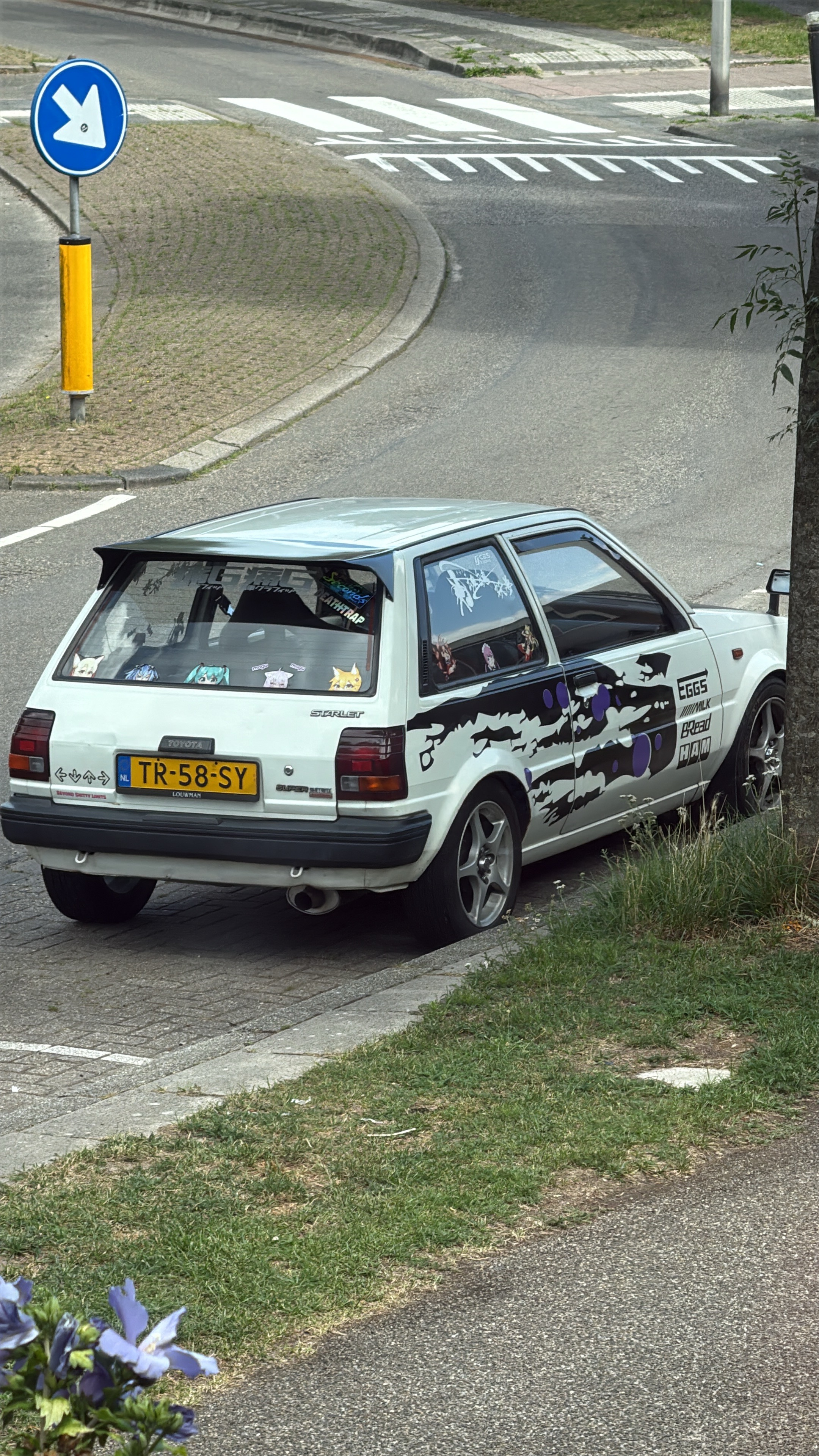 Rear of the Toyota Starlet P7